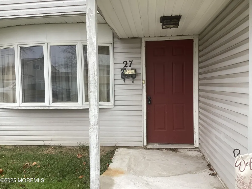 27 Mabaline Road Old Bridge, NJ 08857