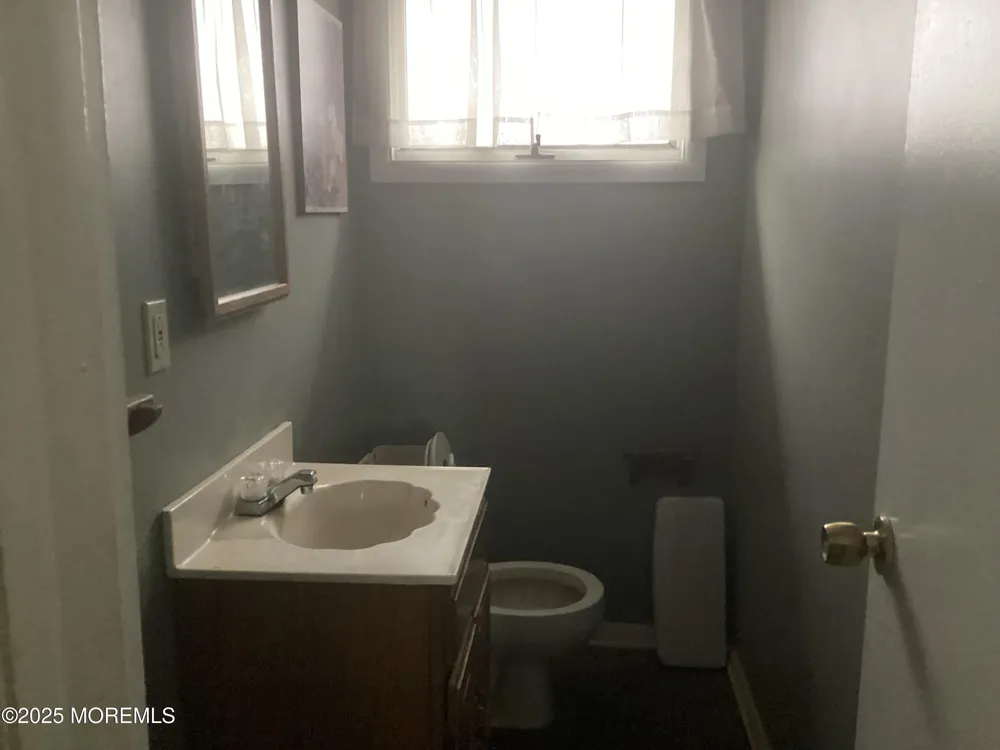 27 Mabaline Road Old Bridge, NJ 08857