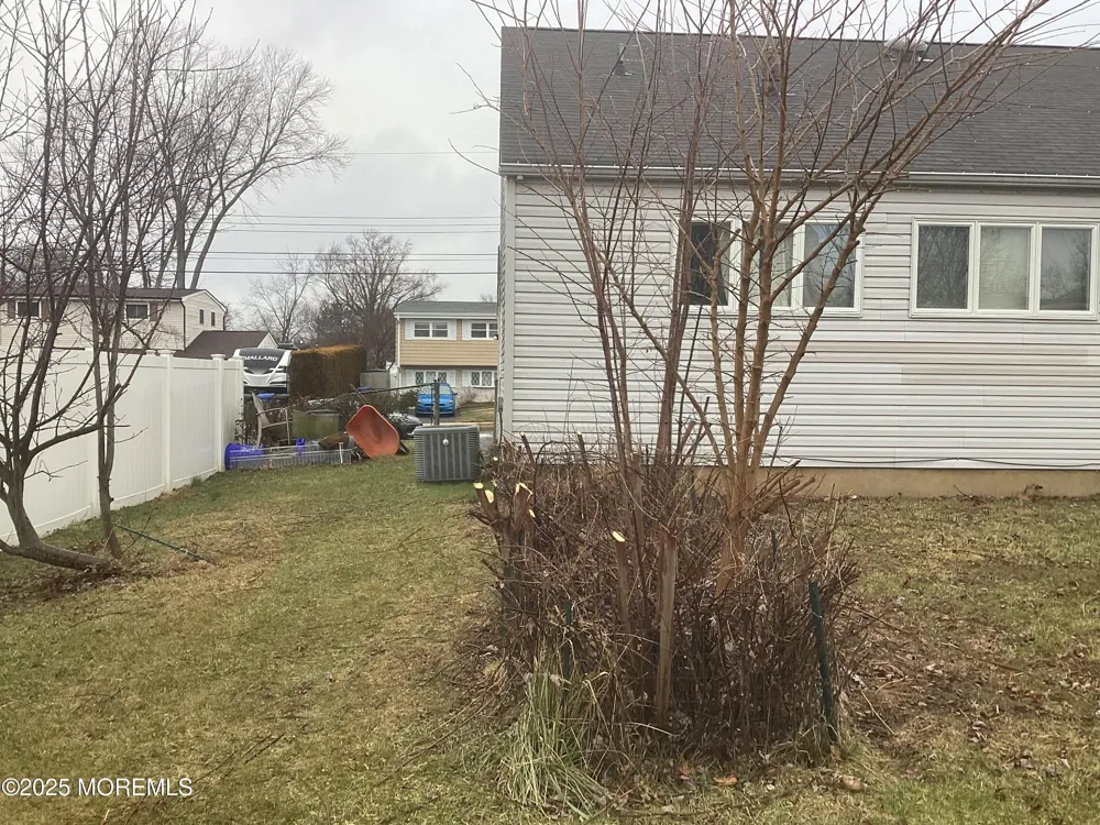 27 Mabaline Road Old Bridge, NJ 08857