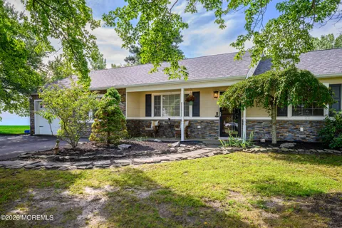 1109 Verdant Road