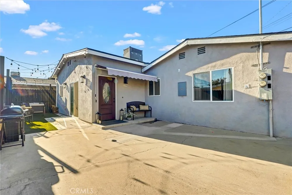 8612 Mason Winnetka, CA 91306