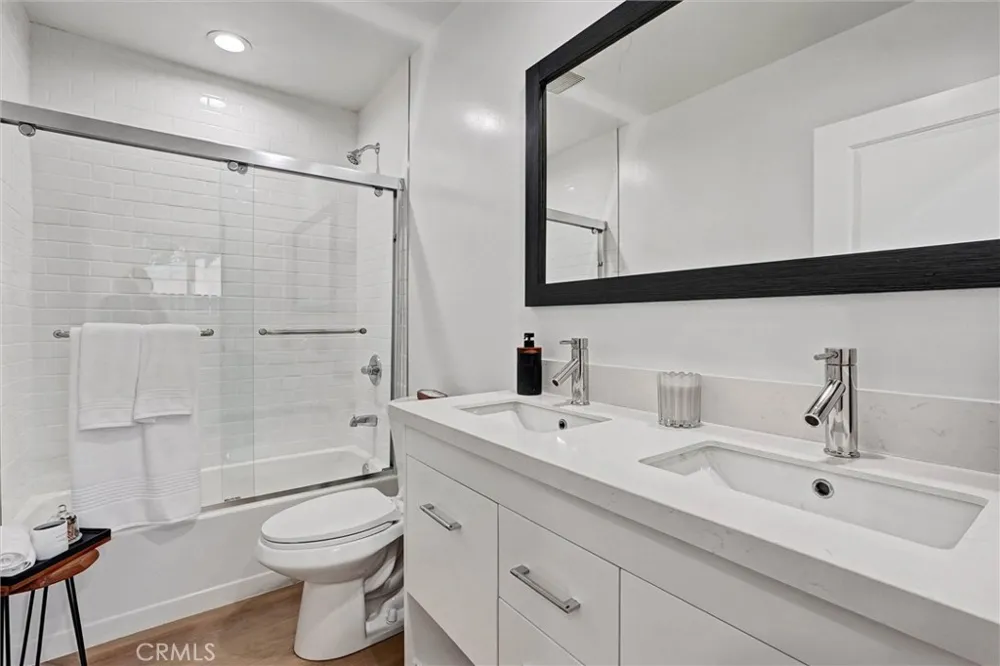 8612 Mason Winnetka, CA 91306