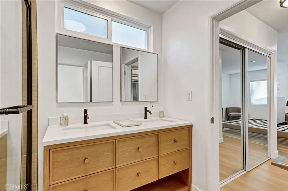 8612 Mason Winnetka, CA 91306
