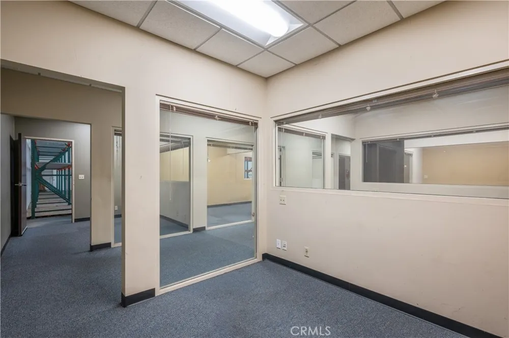 22857 Lockness Los Angeles, CA 90501