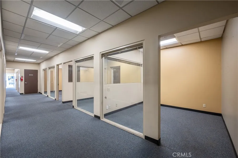 22857 Lockness Los Angeles, CA 90501