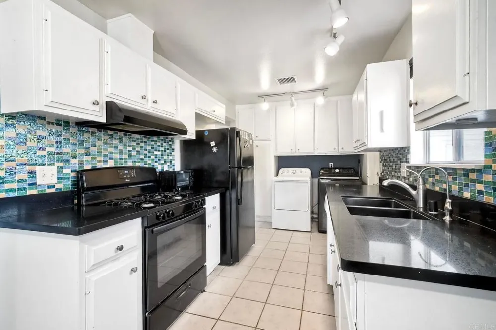 3113 Buena Hills Drive Oceanside, CA 92056