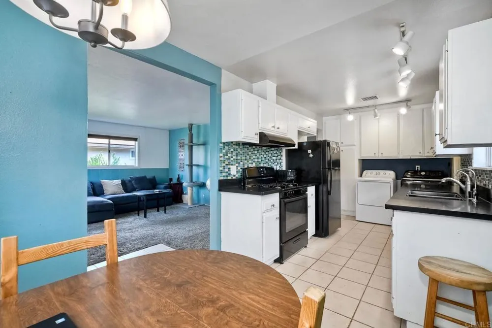 3113 Buena Hills Drive Oceanside, CA 92056