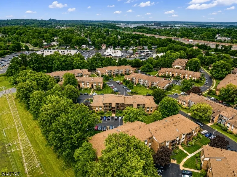 201 Edison Glen Ter Edison, NJ 08837