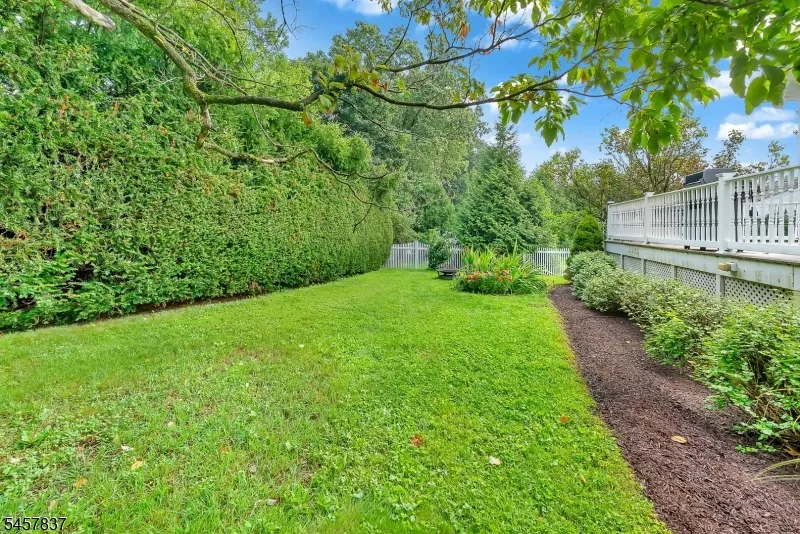 11 Fairview Ave Newton Town, NJ 07860