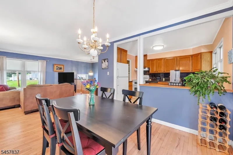 11 Fairview Ave Newton Town, NJ 07860