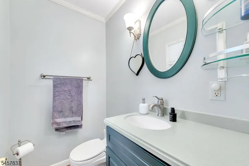 11 Fairview Ave Newton Town, NJ 07860