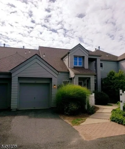 19 Windsor Ct #19 Unit 19