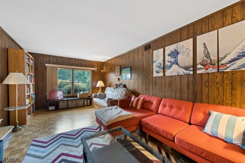 12 Ryder Rd Wayne, NJ 07470