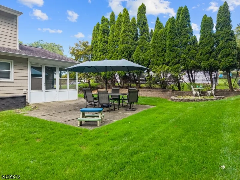 12 Ryder Rd Wayne, NJ 07470