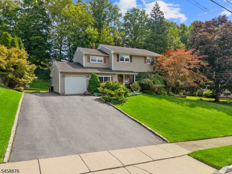 12 Ryder Rd Wayne, NJ 07470