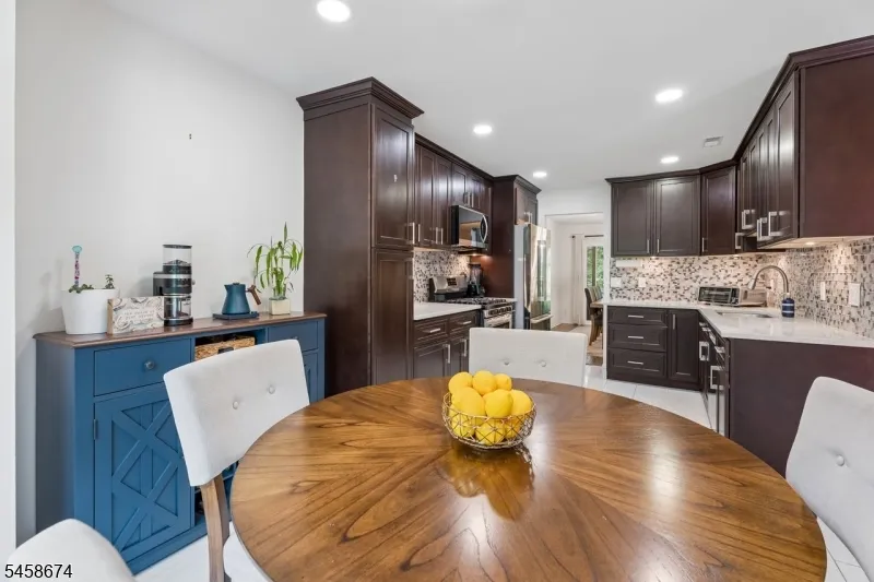 23 Butternut Dr Wayne, NJ 07470