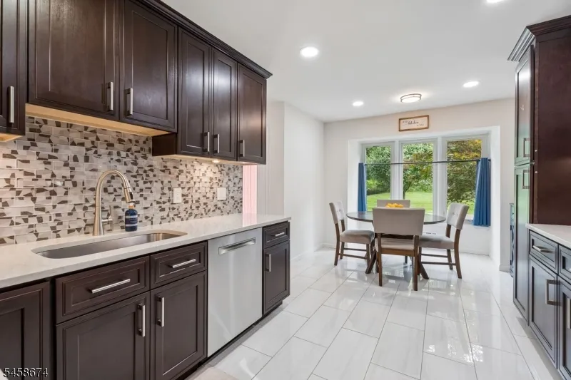 23 Butternut Dr Wayne, NJ 07470