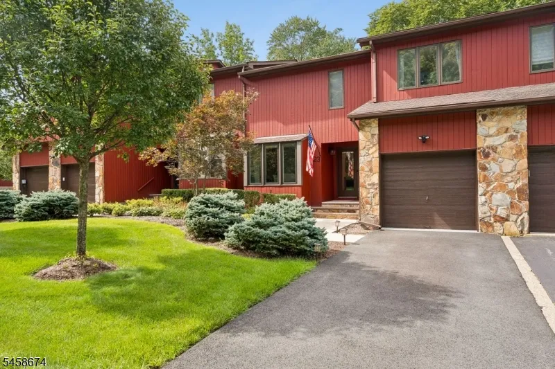 23 Butternut Dr Wayne, NJ 07470