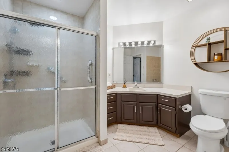23 Butternut Dr Wayne, NJ 07470