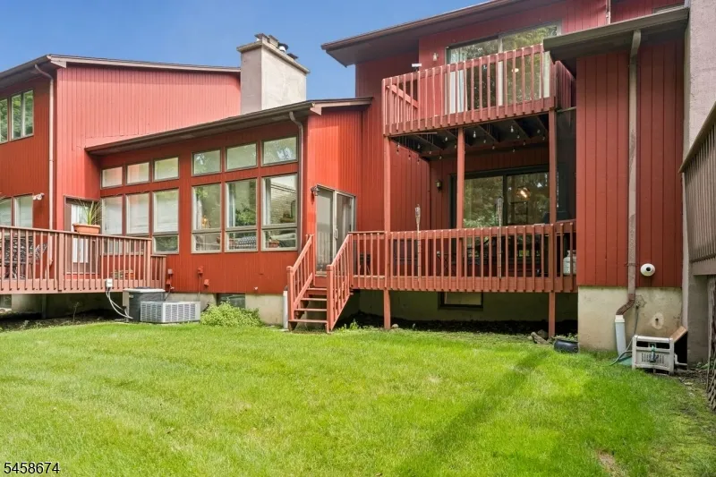 23 Butternut Dr Wayne, NJ 07470
