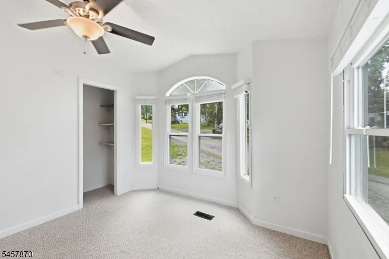 65 Sherwood Park Washington, NJ 07853