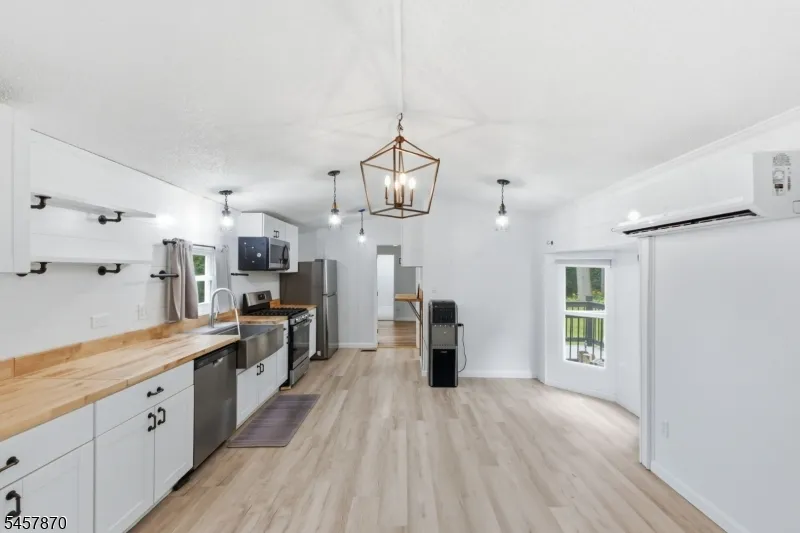65 Sherwood Park Washington, NJ 07853