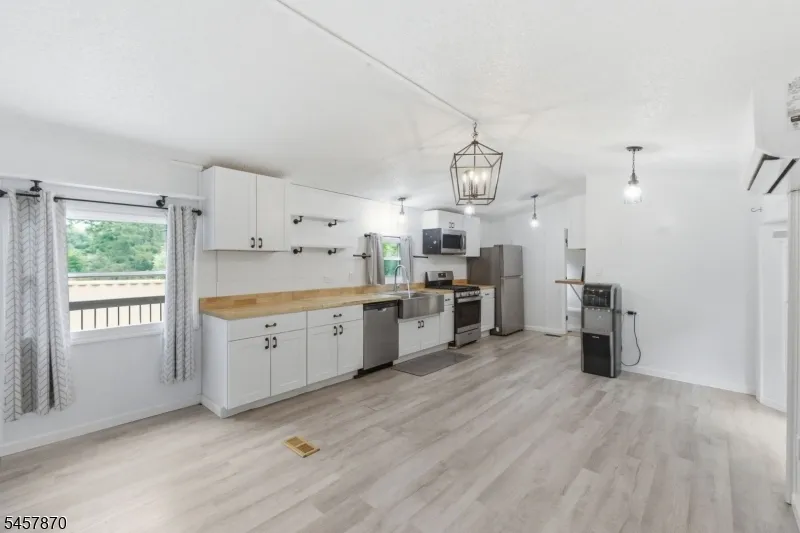 65 Sherwood Park Washington, NJ 07853