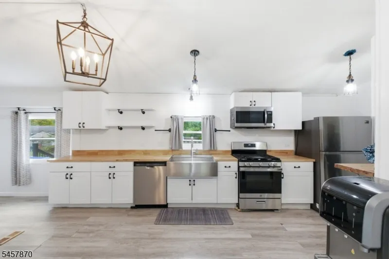 65 Sherwood Park Washington, NJ 07853