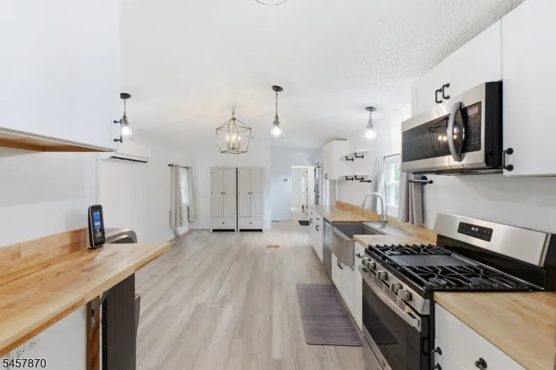 65 Sherwood Park Washington, NJ 07853