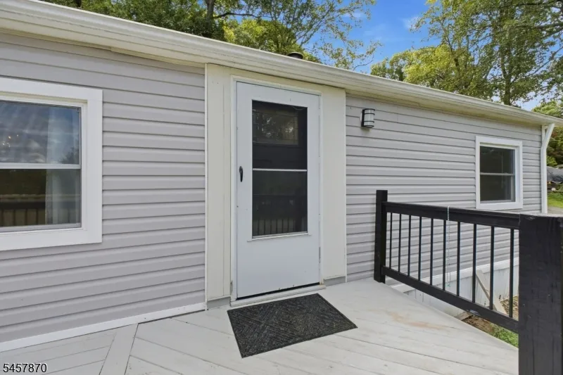 65 Sherwood Park Washington, NJ 07853