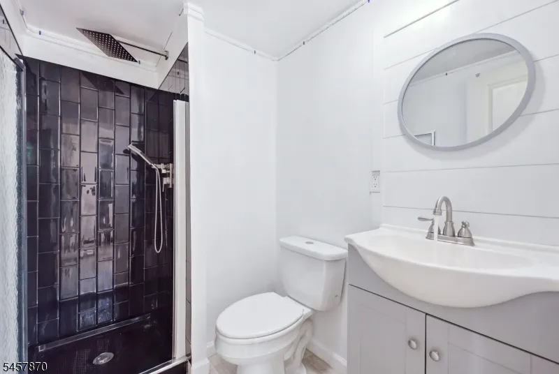 65 Sherwood Park Washington, NJ 07853