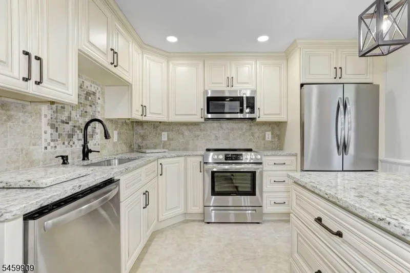 179 Stephensburg Rd Washington, NJ 07865