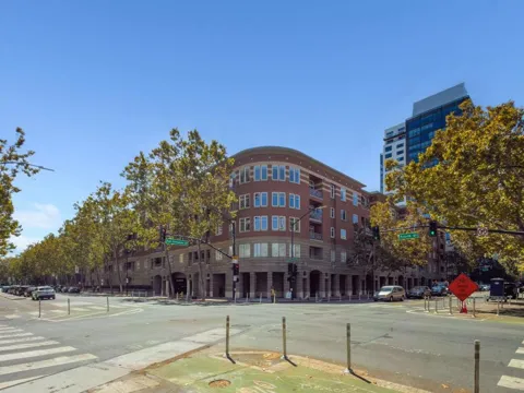130 E San Fernando Street #25