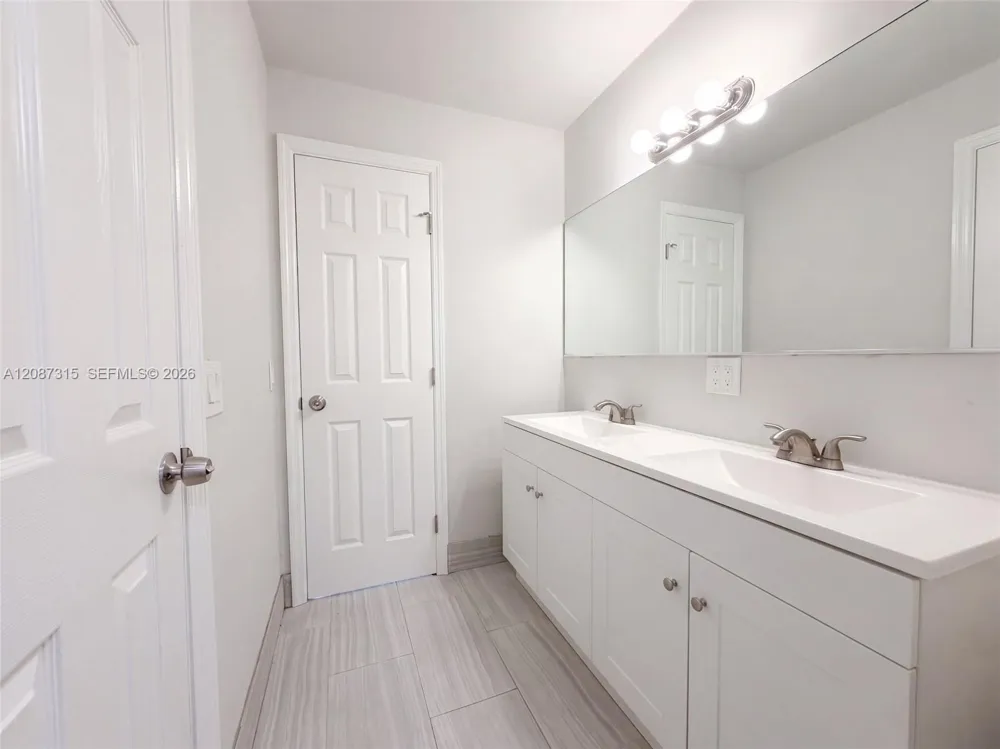 2496 Douglas Ave Delray Beach, FL 33444