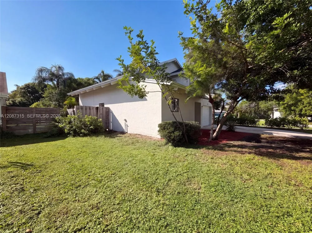 2496 Douglas Ave Delray Beach, FL 33444