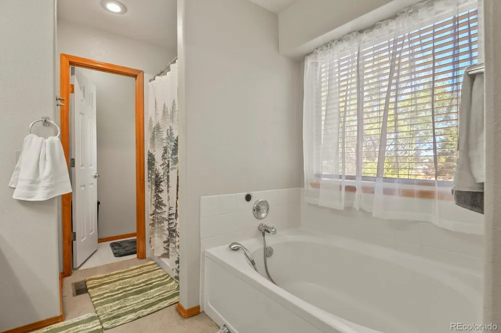 4912 Chariot Drive Colorado Springs, CO 80923