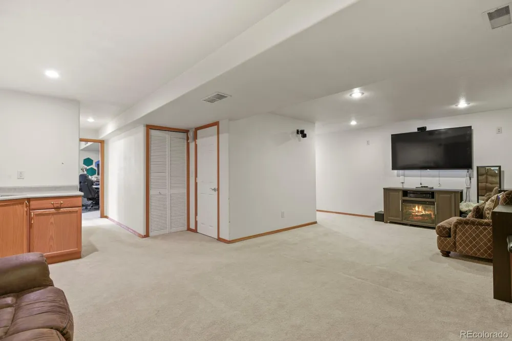 4912 Chariot Drive Colorado Springs, CO 80923