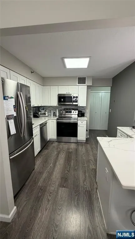 326 Prospect Avenue 11G Hackensack, NJ 07601