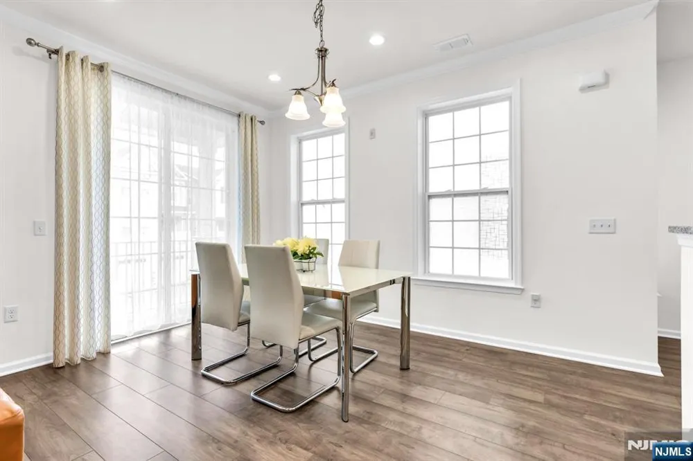 266 Aspen Drive Cedar Grove, NJ 07009