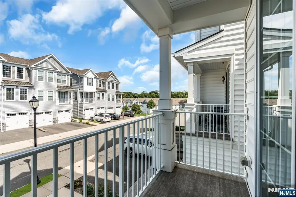 266 Aspen Drive Cedar Grove, NJ 07009