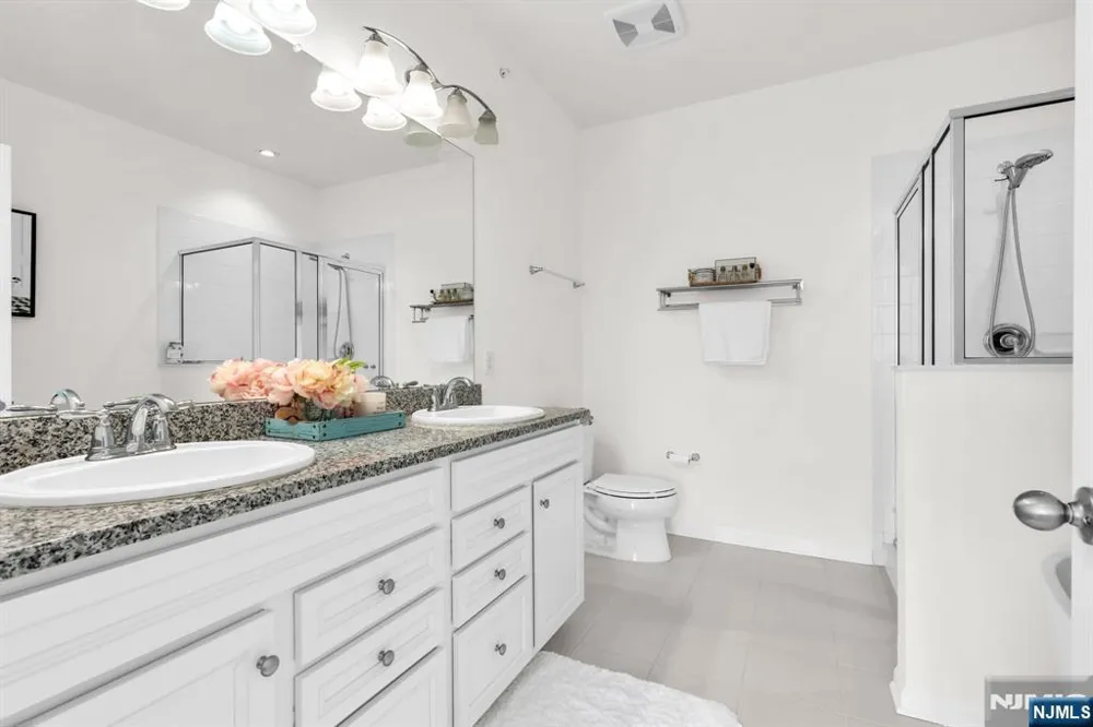266 Aspen Drive Cedar Grove, NJ 07009
