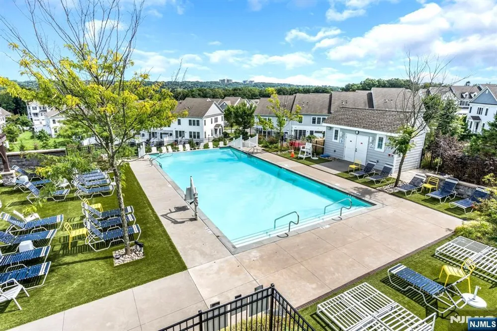 266 Aspen Drive Cedar Grove, NJ 07009