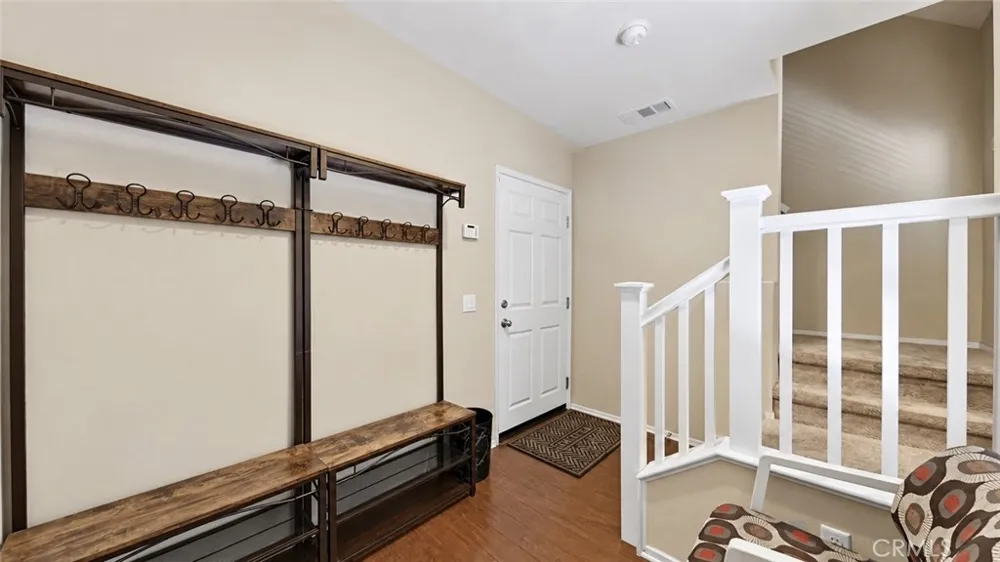14671 Sherman Way Van Nuys, CA 91405