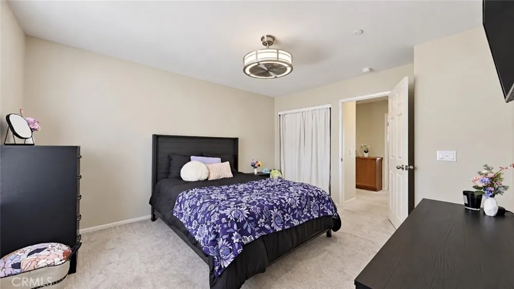 14671 Sherman Way Van Nuys, CA 91405