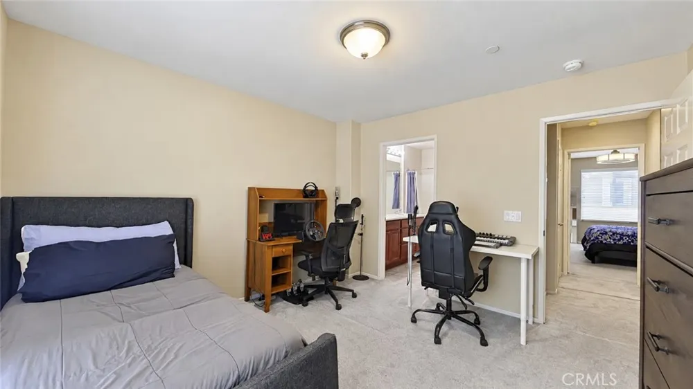 14671 Sherman Way Van Nuys, CA 91405