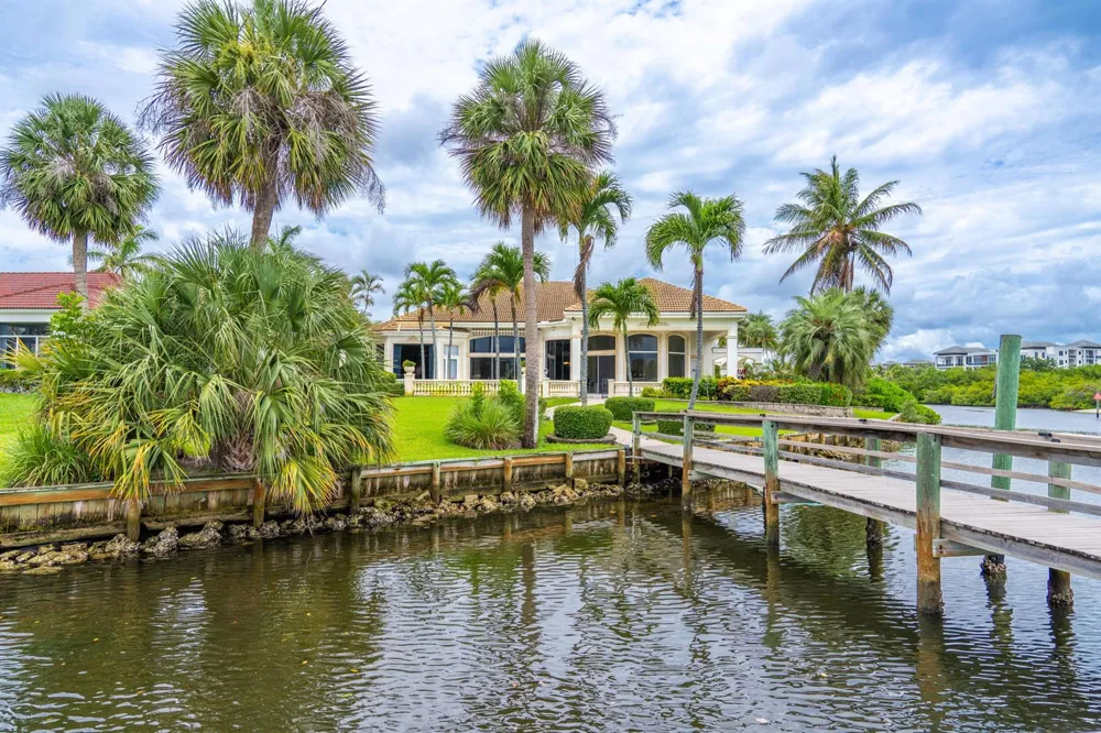 2435 SNOOK TRAIL Palm Beach Gardens, FL 33410
