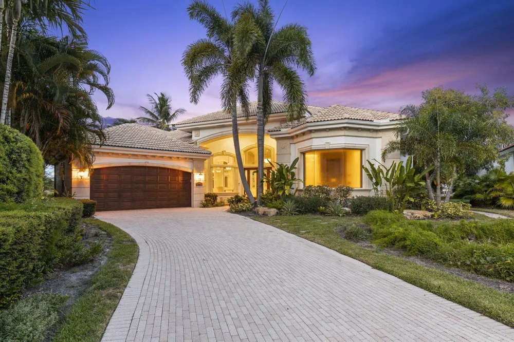2435 SNOOK TRAIL Palm Beach Gardens, FL 33410