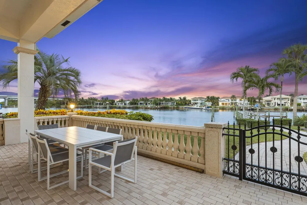 2435 SNOOK TRAIL Palm Beach Gardens, FL 33410
