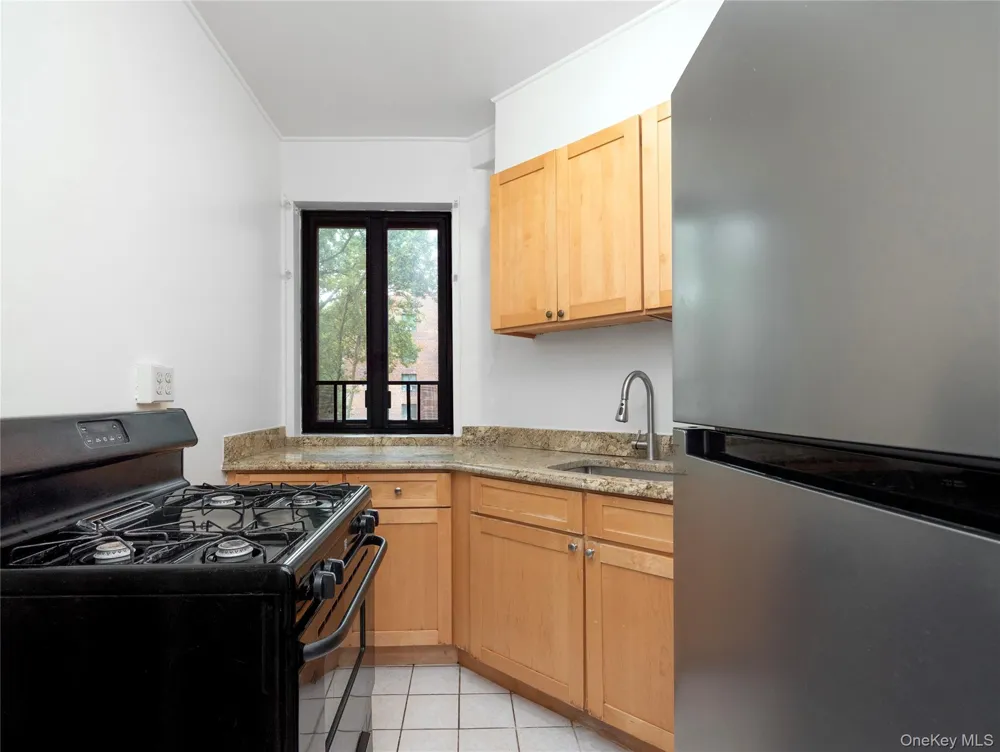 2150 E Tremont Avenue #4C Bronx, NY 10462