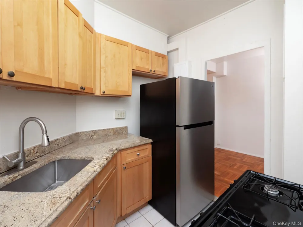 2150 E Tremont Avenue #4C Bronx, NY 10462